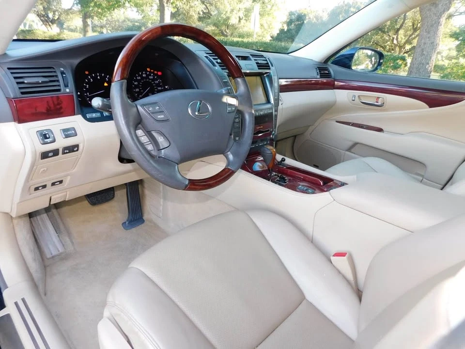 2008 Lexus LS 4th Gen - Image 9 of 20