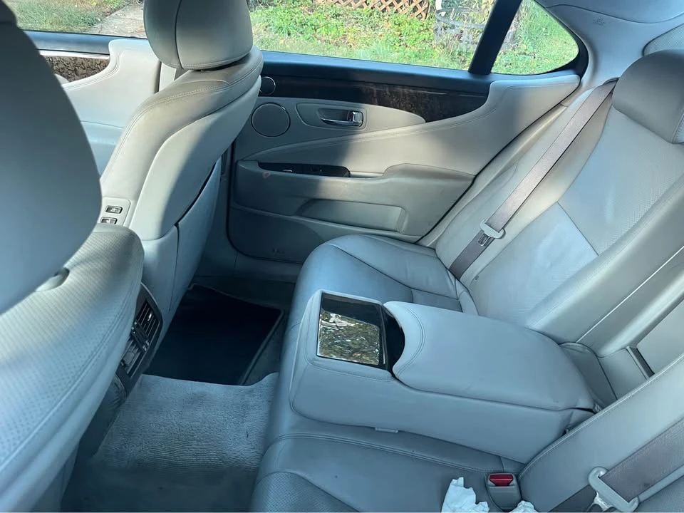 2008 Lexus LS 4th Gen - Image 6 of 12