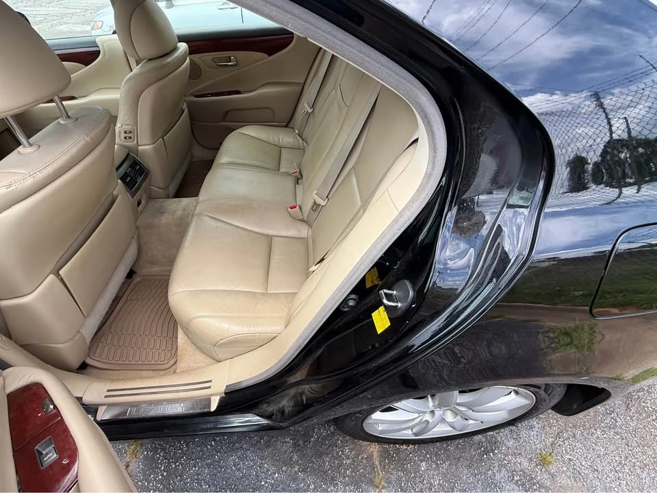 2008 Lexus LS 4th Gen - Image 9 of 11
