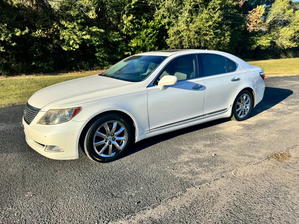 2008 Lexus LS 4th Gen - Image 2 of 18