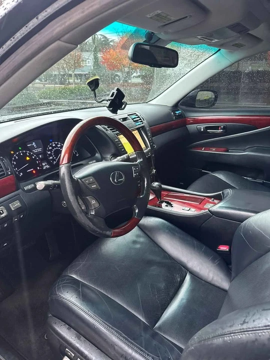 2008 Lexus LS 4th Gen - Image 4 of 13