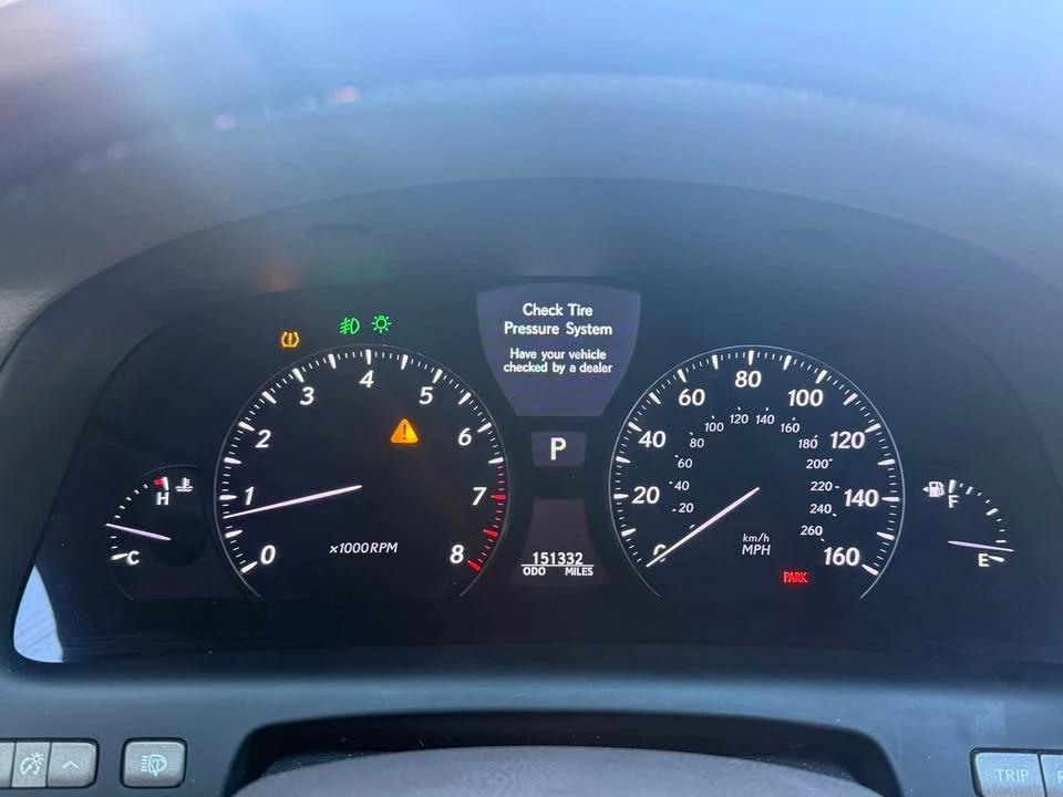 2008 Lexus LS 4th Gen - Image 15 of 16