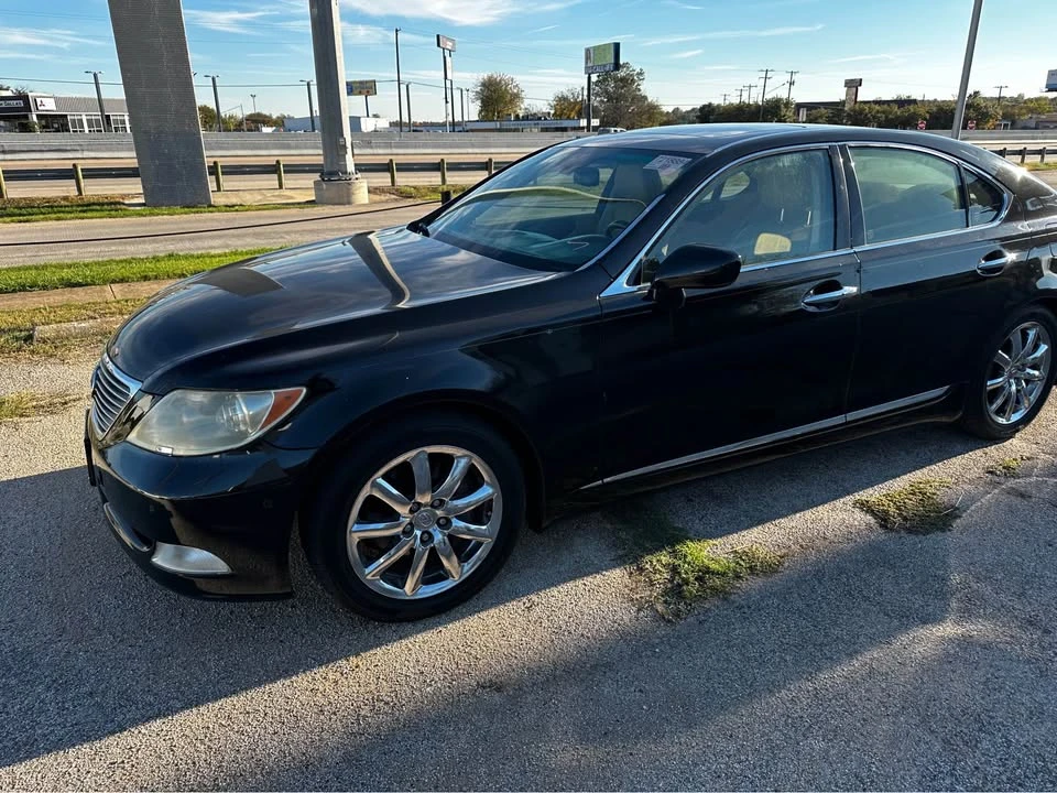 2008 Lexus LS 4th Gen - Image 2 of 20