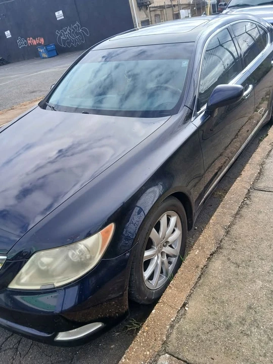 2008 Lexus LS 4th Gen - Image 10 of 11