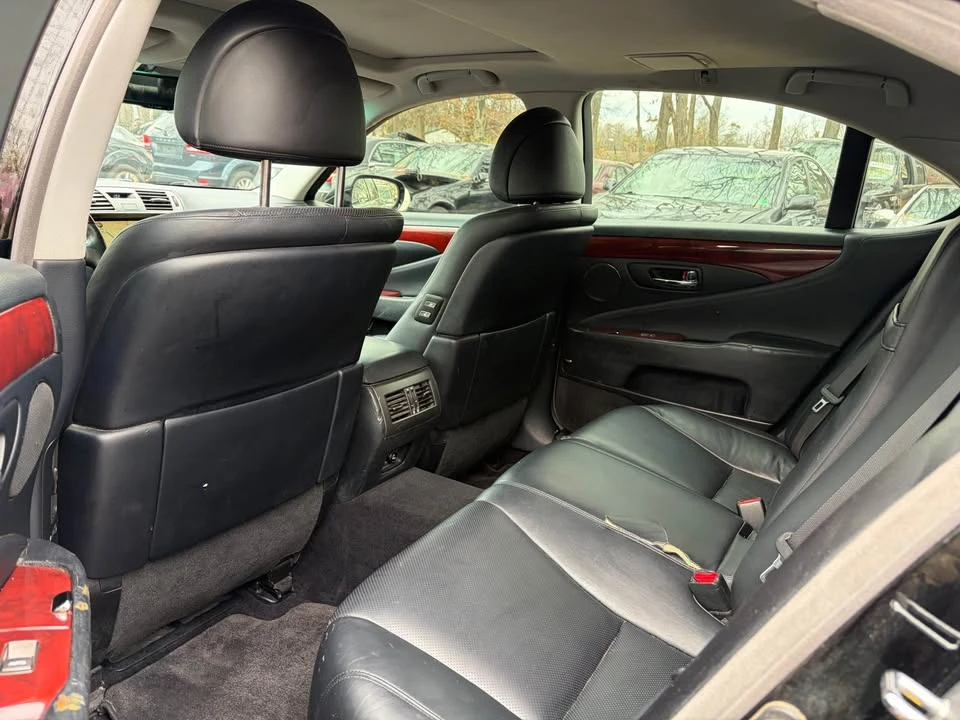 2008 Lexus LS 4th Gen - Image 9 of 9
