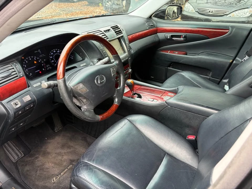 2008 Lexus LS 4th Gen - Image 6 of 9