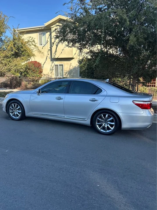 2008 Lexus LS 4th Gen - Image 2 of 13