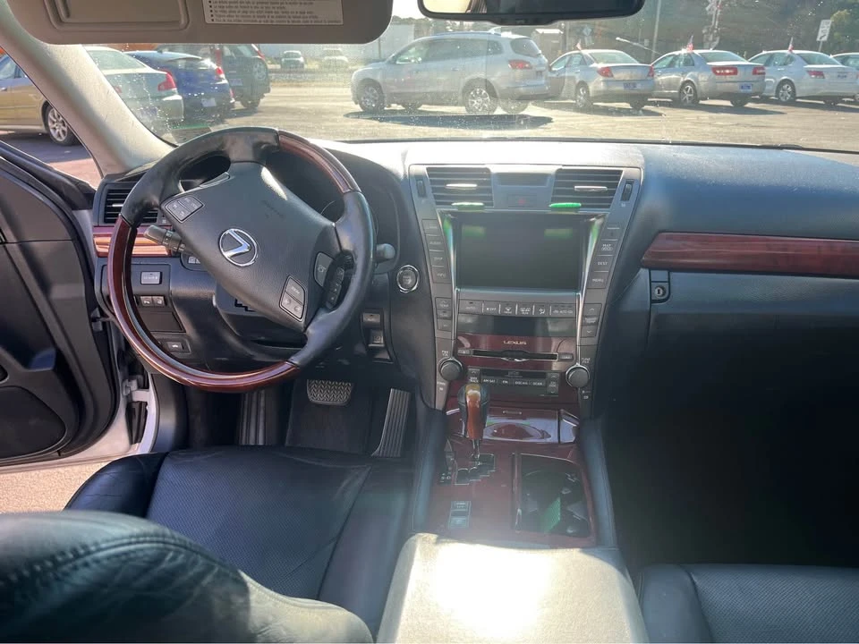 2008 Lexus LS 4th Gen - Image 13 of 13