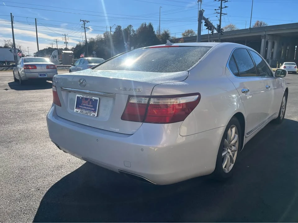 2008 Lexus LS 4th Gen - Image 5 of 13