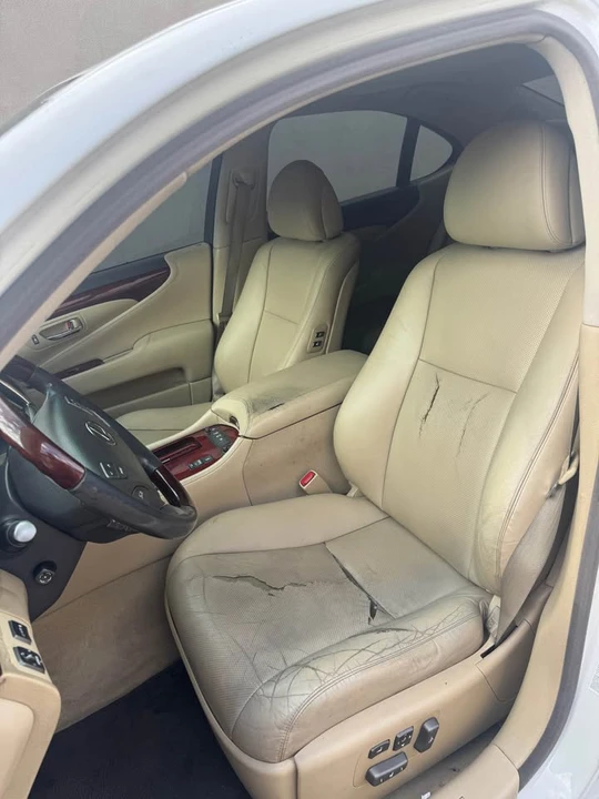 2008 Lexus LS 4th Gen - Image 4 of 8