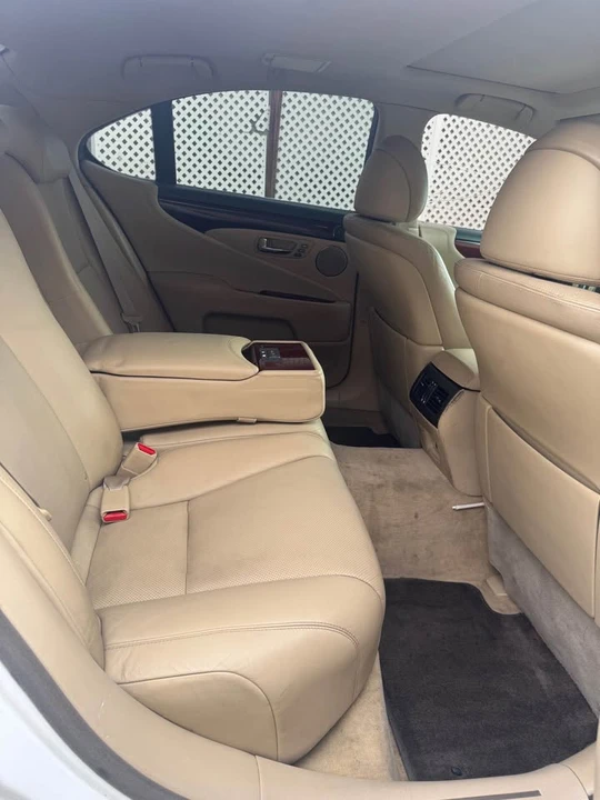 2008 Lexus LS 4th Gen - Image 6 of 8