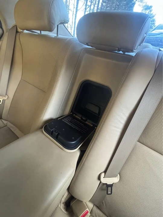 2008 Lexus LS 4th Gen - Image 11 of 14