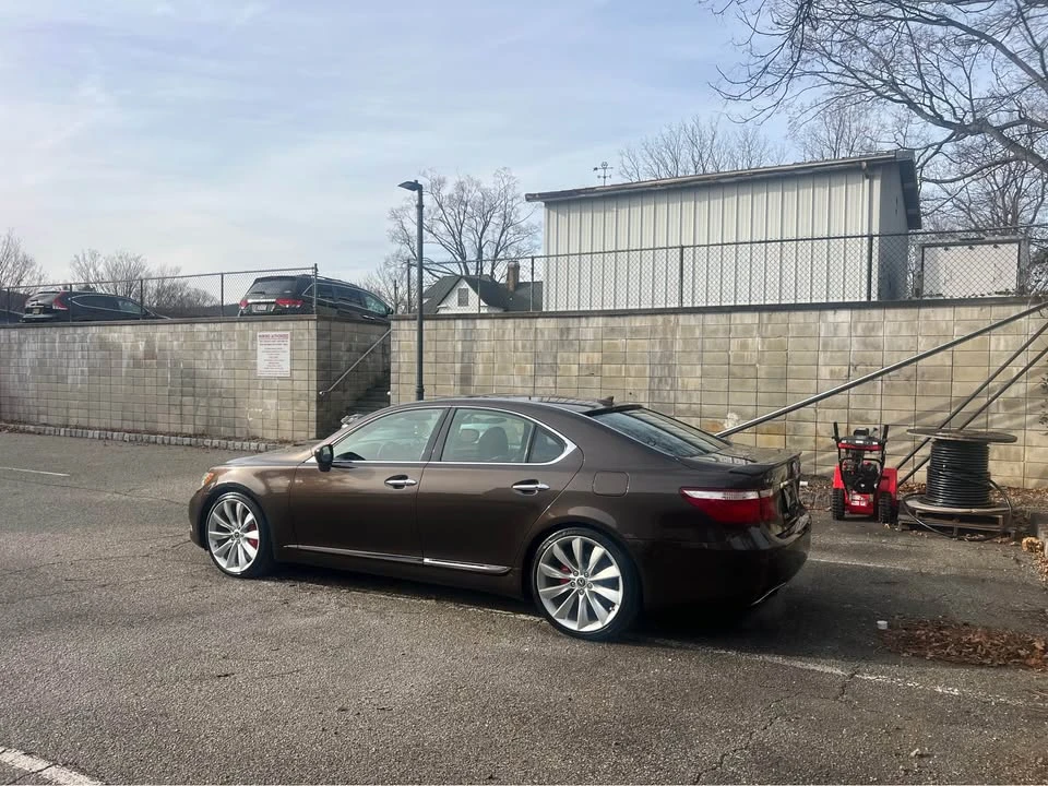 2008 Lexus LS 4th Gen - Image 4 of 9