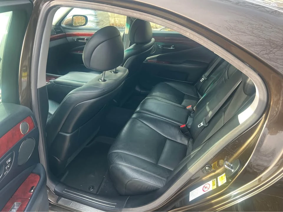 2008 Lexus LS 4th Gen - Image 9 of 9