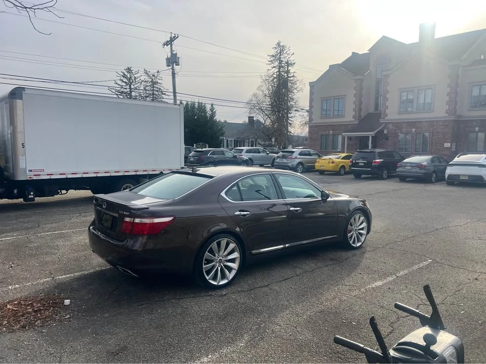 2008 Lexus LS 4th Gen - Image 3 of 9