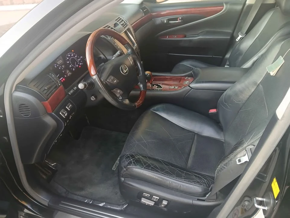 2008 Lexus LS 4th Gen - Image 7 of 8