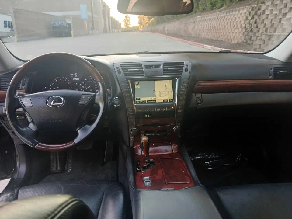2008 Lexus LS 4th Gen - Image 6 of 8