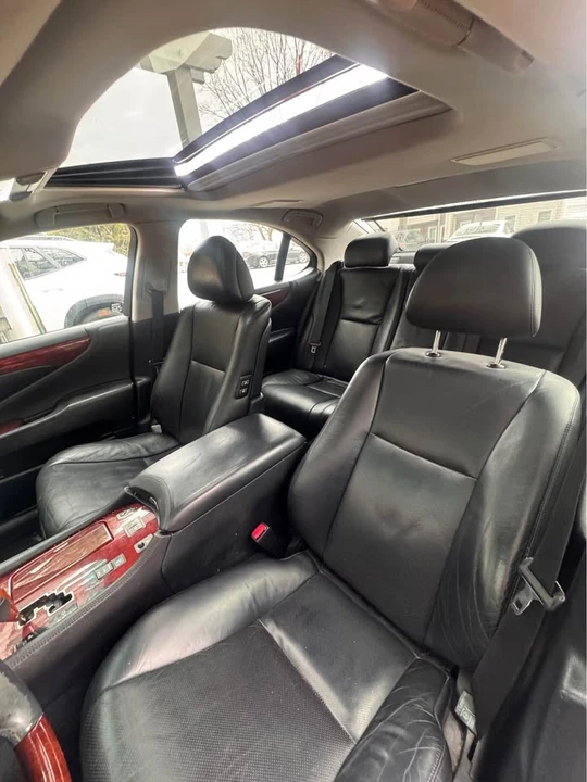 2008 Lexus LS 4th Gen - Image 6 of 10