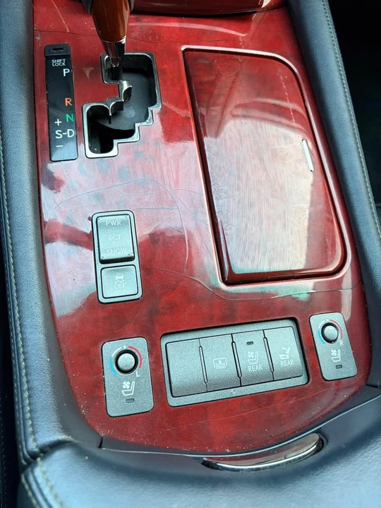 2008 Lexus LS 4th Gen - Image 7 of 10