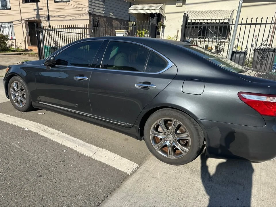 2008 Lexus LS 4th Gen - Image 6 of 14