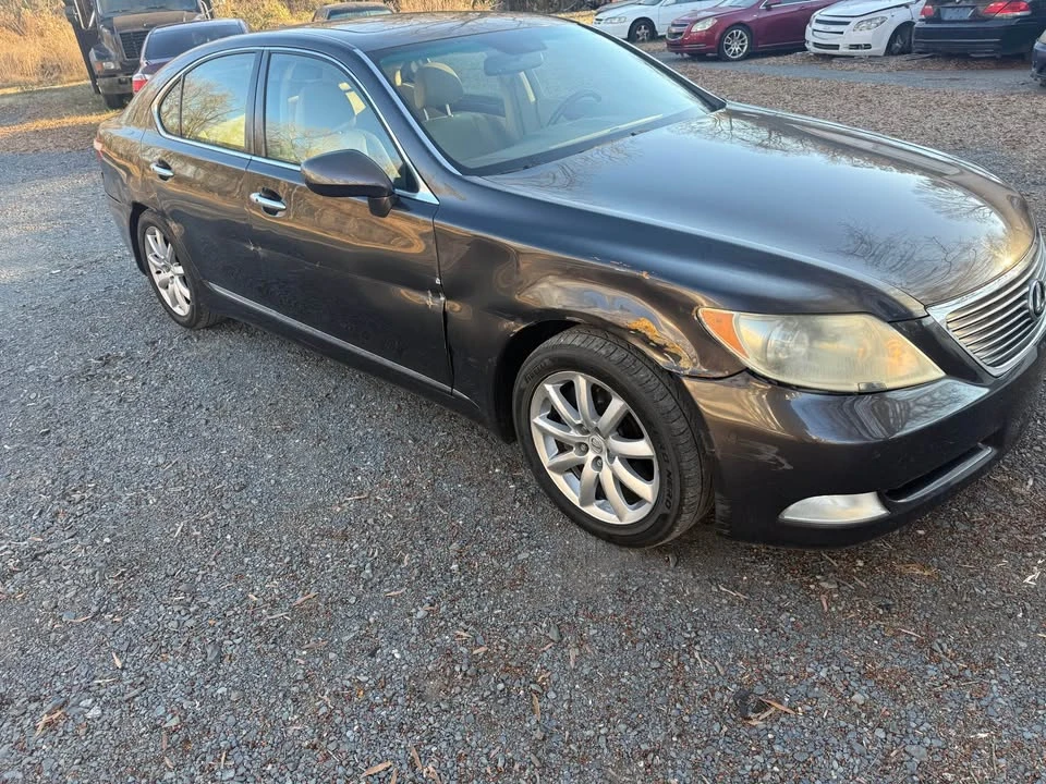 2008 Lexus LS 4th Gen - Image 2 of 5