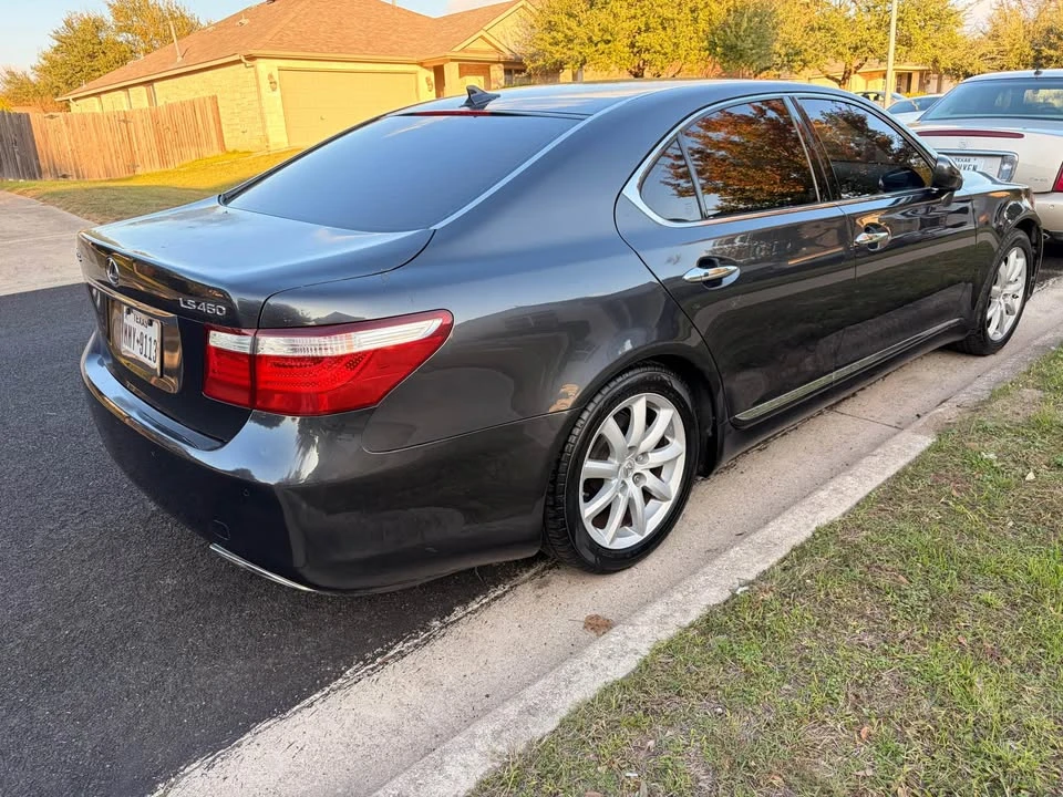 2008 Lexus LS 4th Gen - Image 4 of 10