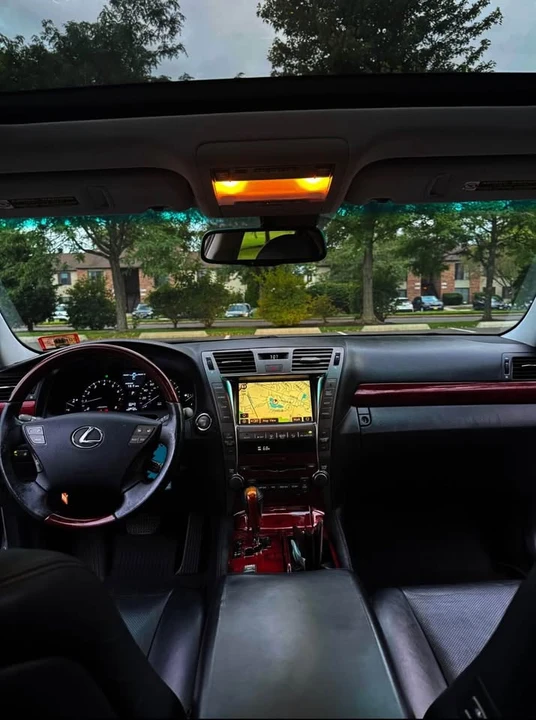 2008 Lexus LS 4th Gen - Image 2 of 10