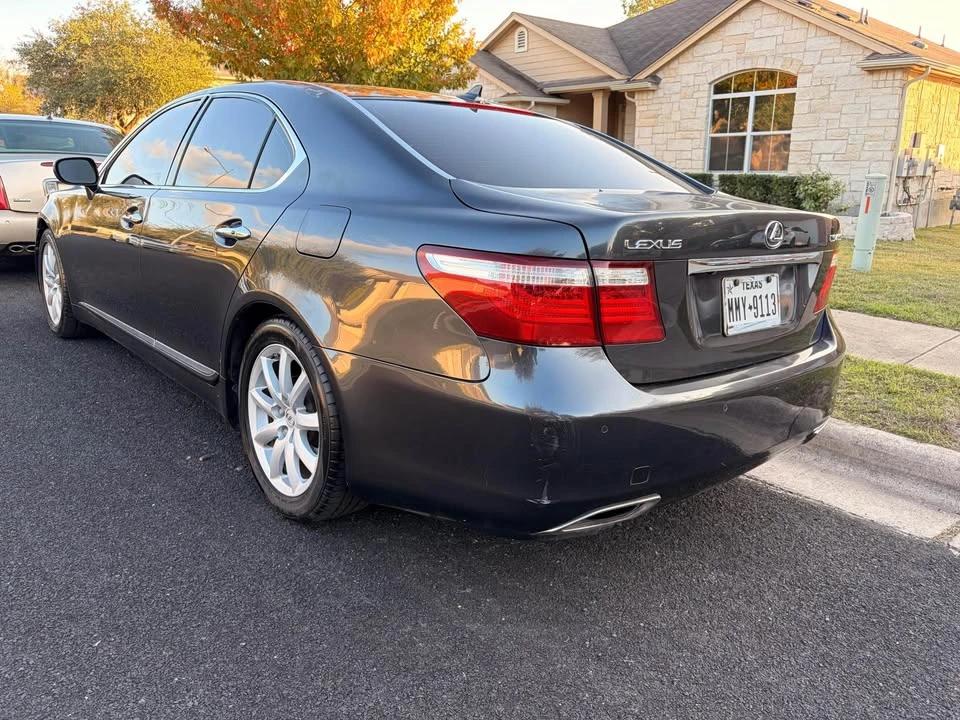 2008 Lexus LS 4th Gen - Image 3 of 10