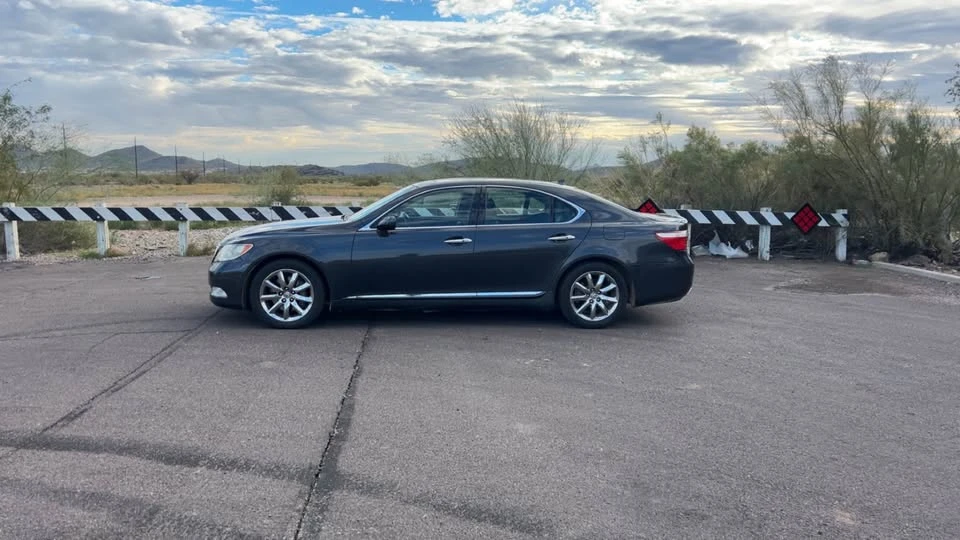 2008 Lexus LS 4th Gen - Image 3 of 16