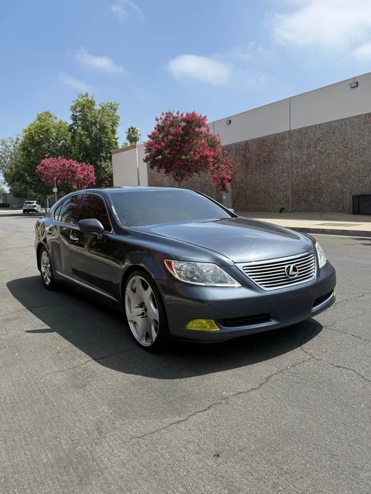 2008 Lexus LS 4th Gen - Image 6 of 13