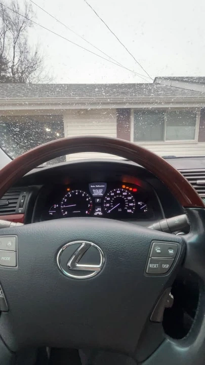 2008 Lexus LS 4th Gen - Image 6 of 8