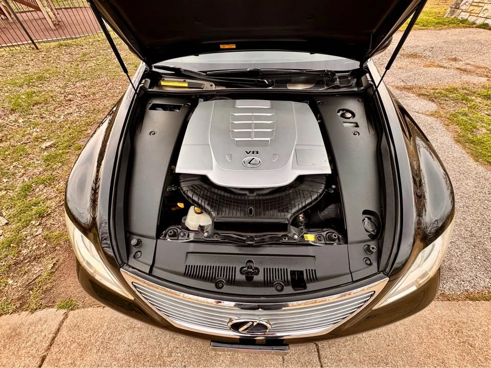 2008 Lexus LS 4th Gen - Image 10 of 20