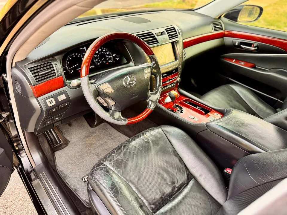 2008 Lexus LS 4th Gen - Image 16 of 20