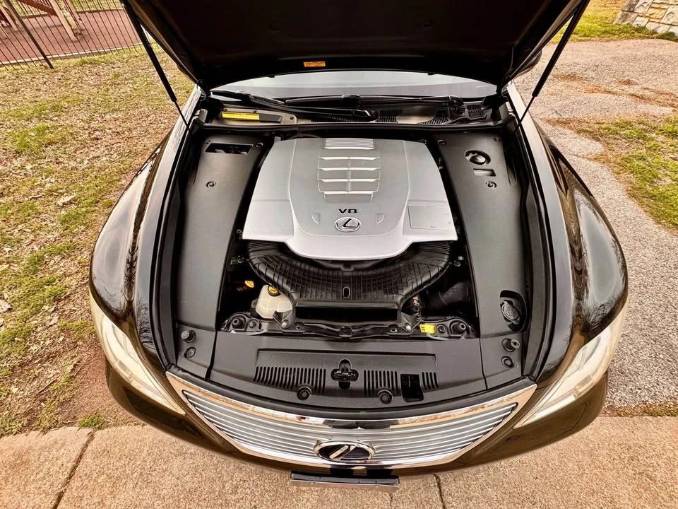 2008 Lexus LS 4th Gen - Image 10 of 19