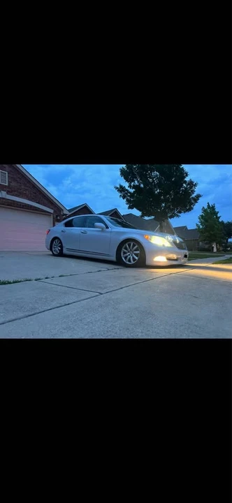 2008 Lexus LS 4th Gen - Image 13 of 20