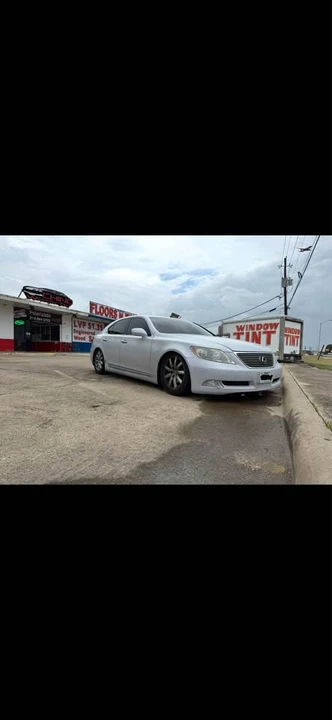 2008 Lexus LS 4th Gen - Image 11 of 20