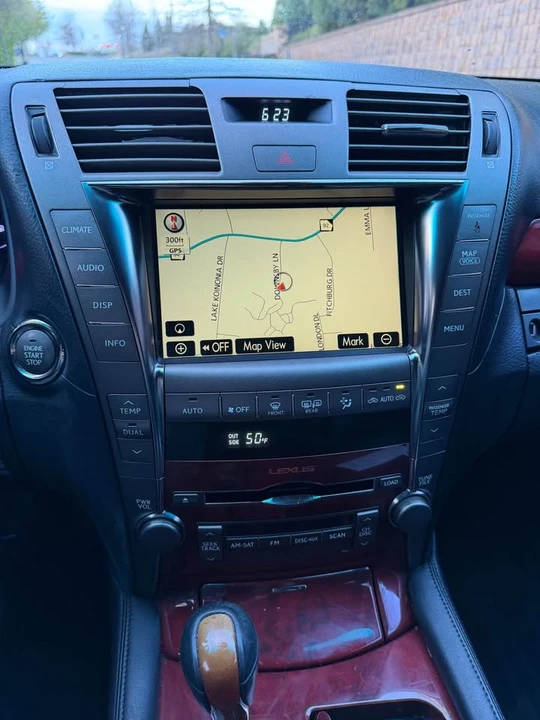 2008 Lexus LS 4th Gen - Image 12 of 14