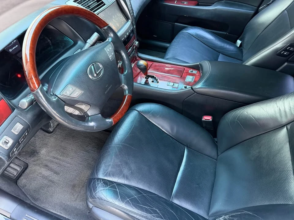 2008 Lexus LS 4th Gen - Image 7 of 14