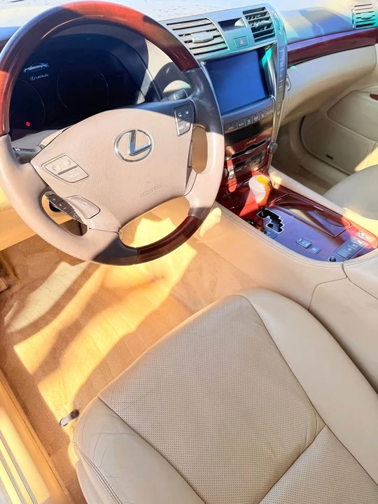 2008 Lexus LS 4th Gen - Image 5 of 9