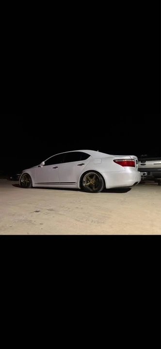 2008 Lexus LS 4th Gen - Image 7 of 20