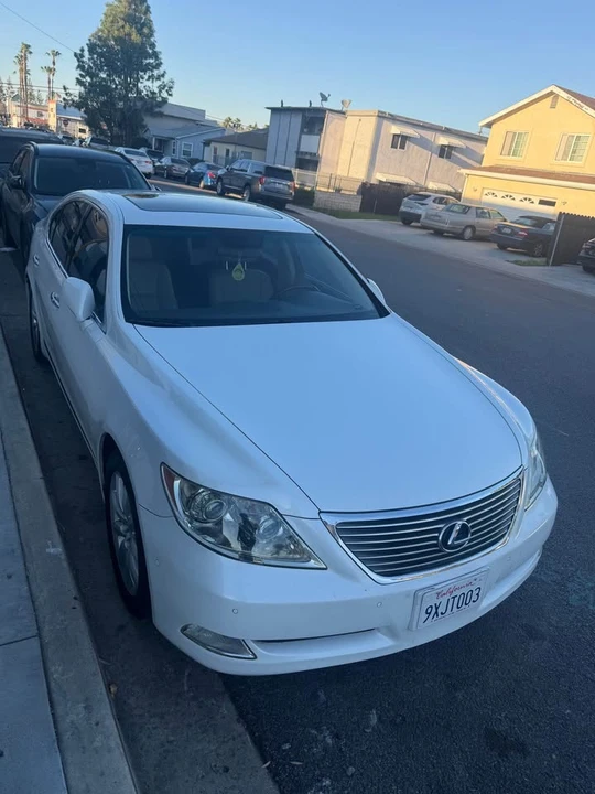 2008 Lexus LS 4th Gen - Image 2 of 9