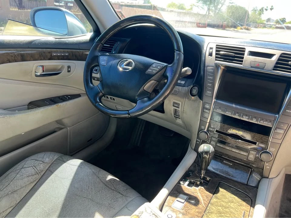 2008 Lexus LS 4th Gen - Image 7 of 10