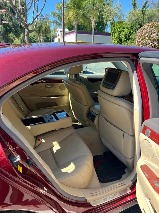 2008 Lexus LS 4th Gen - Image 9 of 12