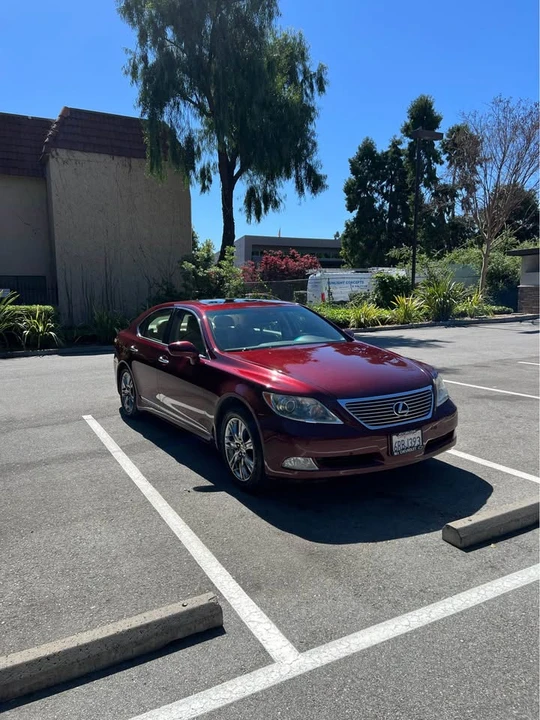 2008 Lexus LS 4th Gen - Image 2 of 12