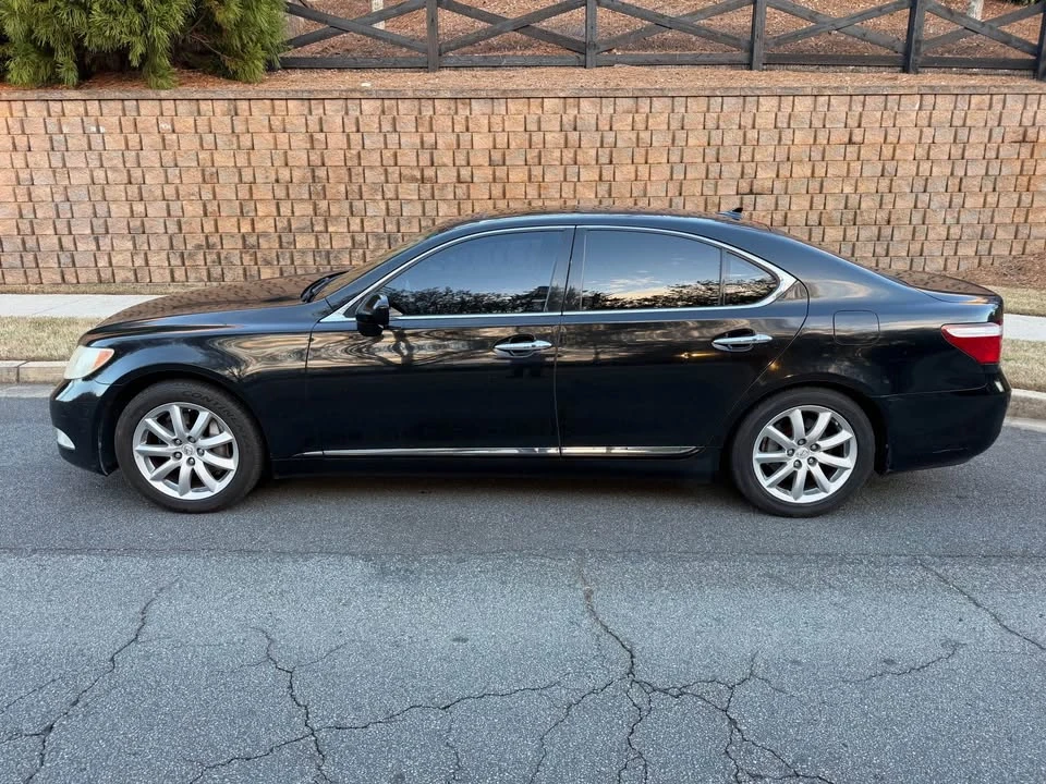 2008 Lexus LS 4th Gen - Image 3 of 14