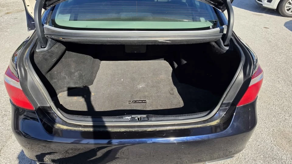 2008 Lexus LS 4th Gen - Image 13 of 16