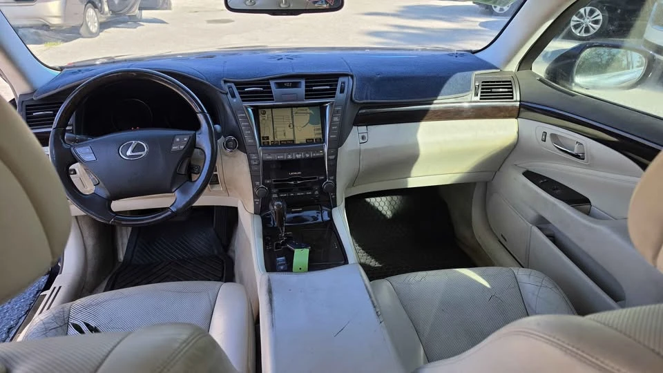 2008 Lexus LS 4th Gen - Image 12 of 16