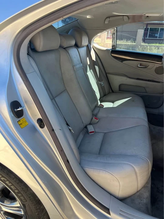 2008 Lexus LS 4th Gen - Image 9 of 10