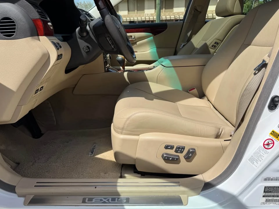 2008 Lexus LS 4th Gen - Image 10 of 20
