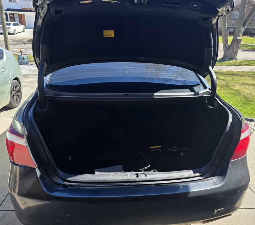 2008 Lexus LS 4th Gen - Image 3 of 15